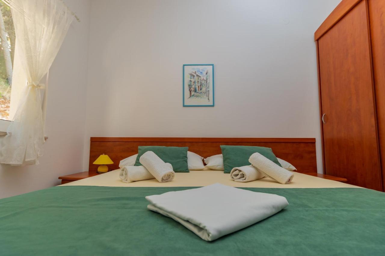 Apartments Villa Mandolina Marusici  Buitenkant foto